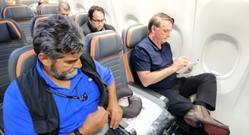 Bolsonaro chega ao Brasil após três meses nos Estados Unidos